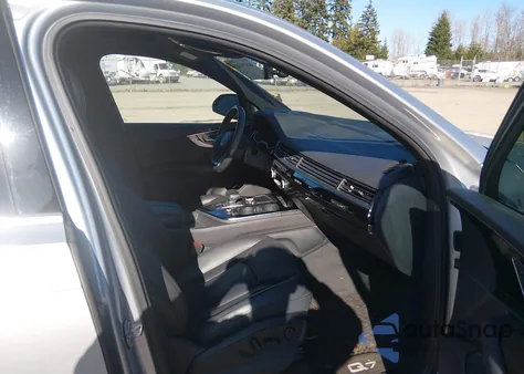 2019 Audi Q7 55 Premium from USA, damaged, VIN WA1VAAF71KD015707